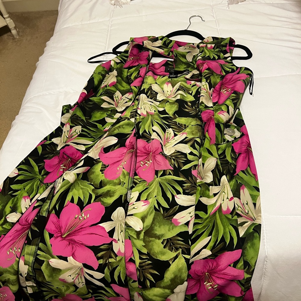 Beautiful tropical dress or coverup